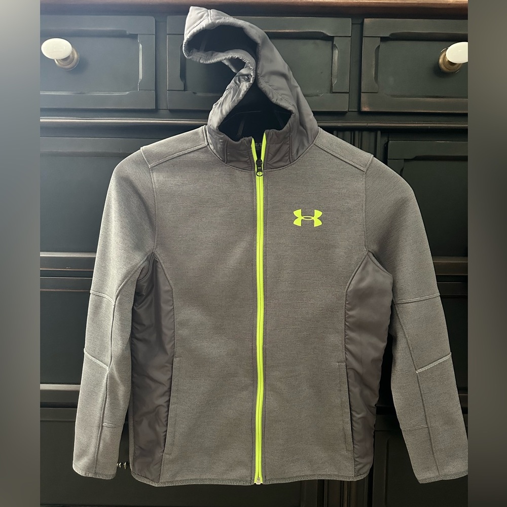 NWOT Boys Under Armour zip jacket with hood, gray